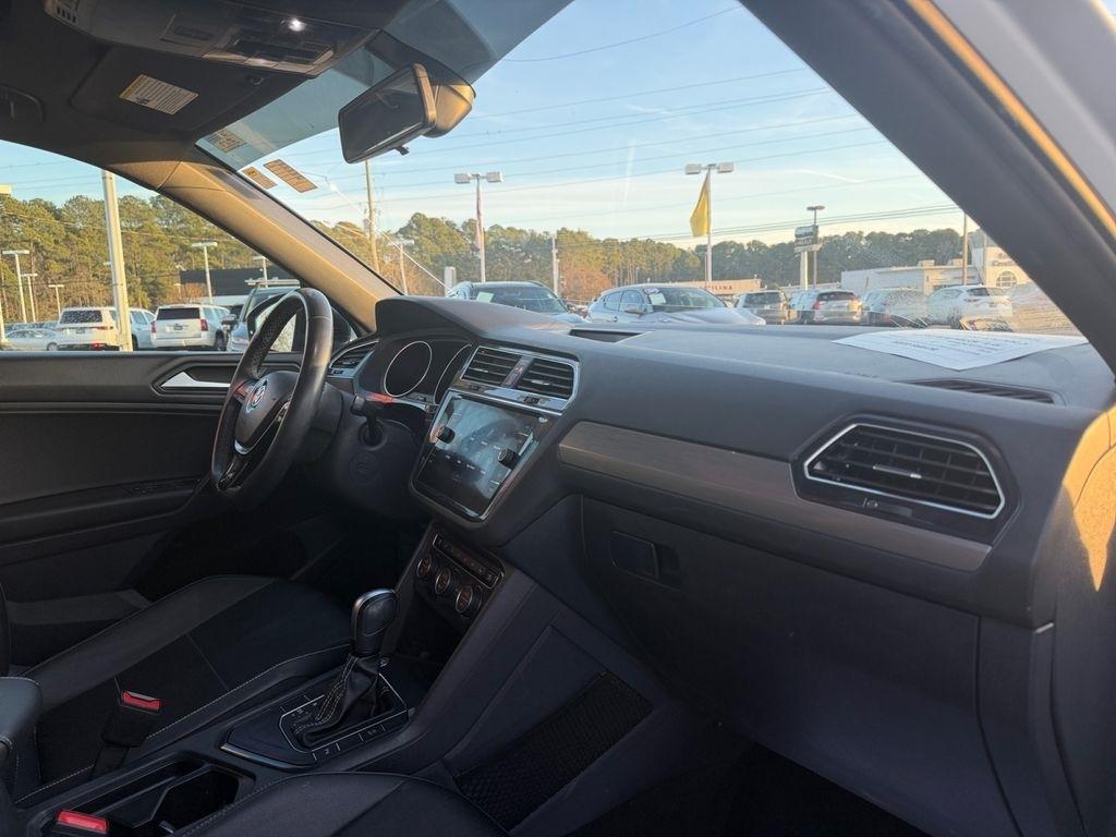 Volkswagen Tiguan  2021