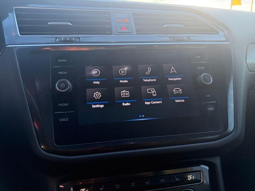 Volkswagen Tiguan  2021