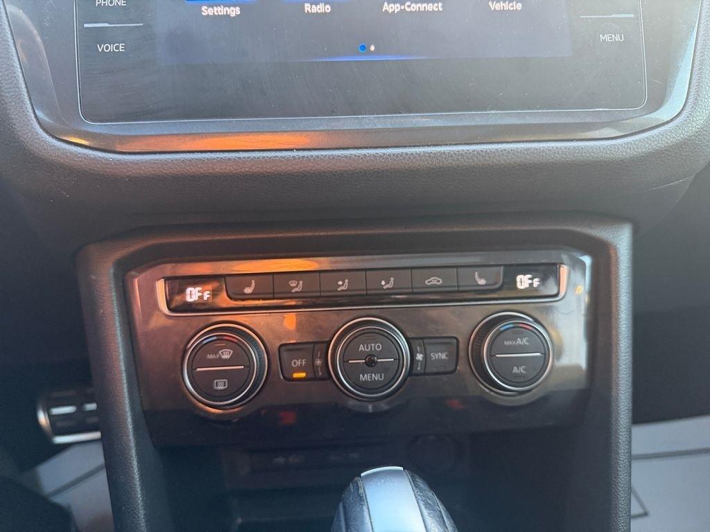 Volkswagen Tiguan  2021