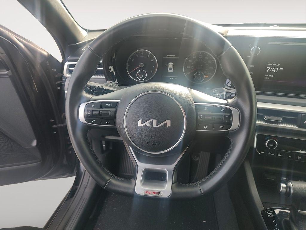 Kia K5  2022