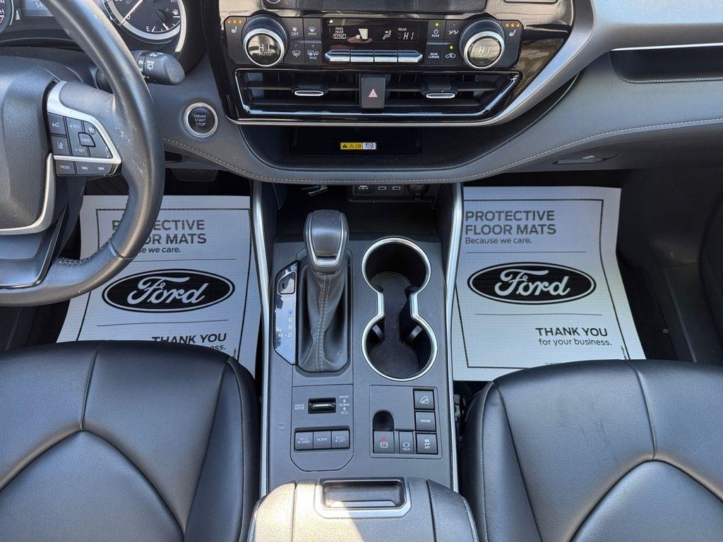 Toyota Highlander  2024