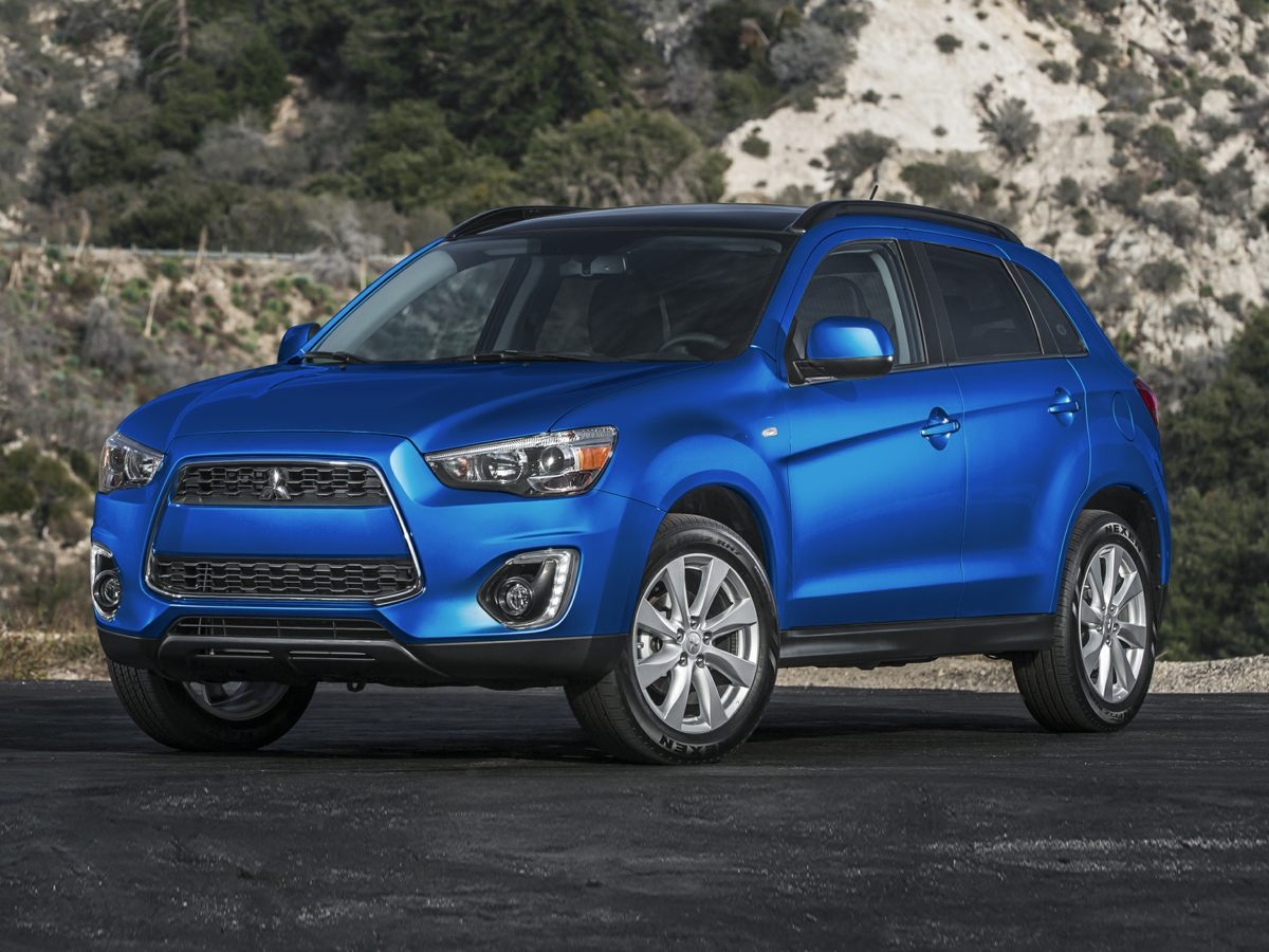 Mitsubishi Outlander Sport  2015