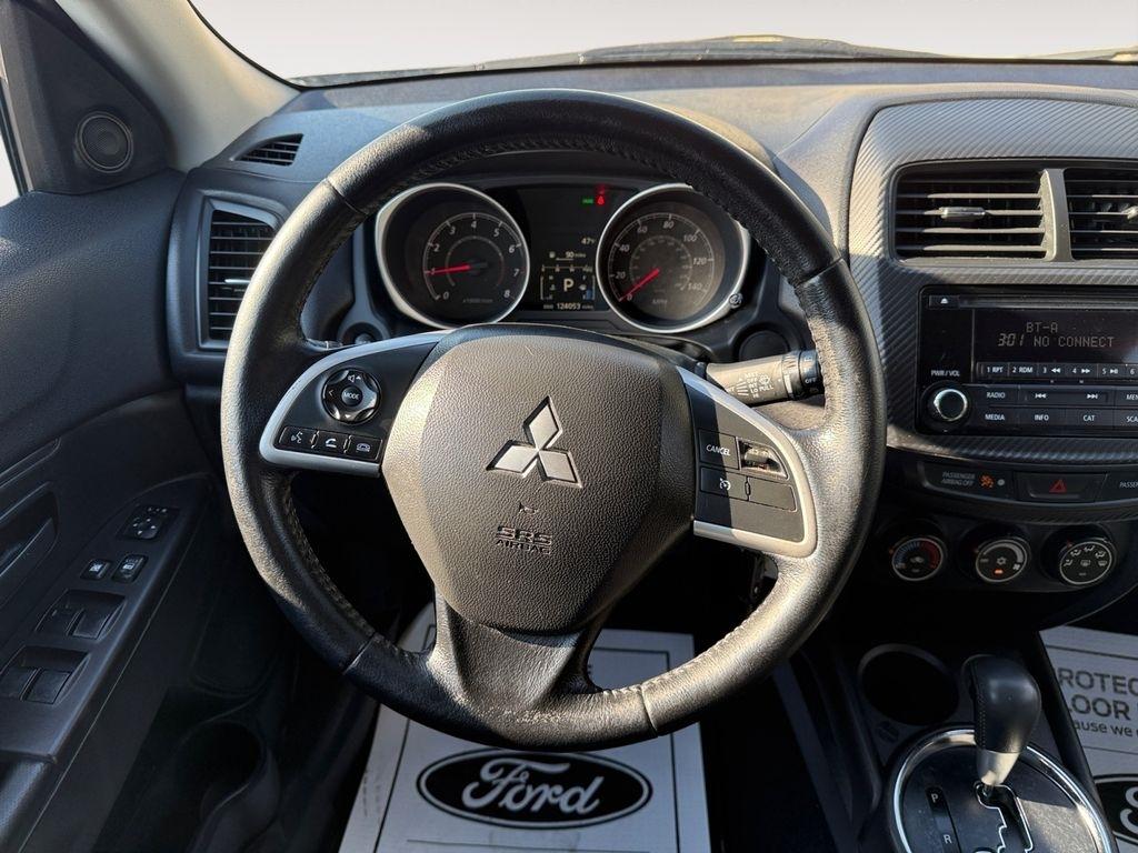 Mitsubishi Outlander Sport  2015