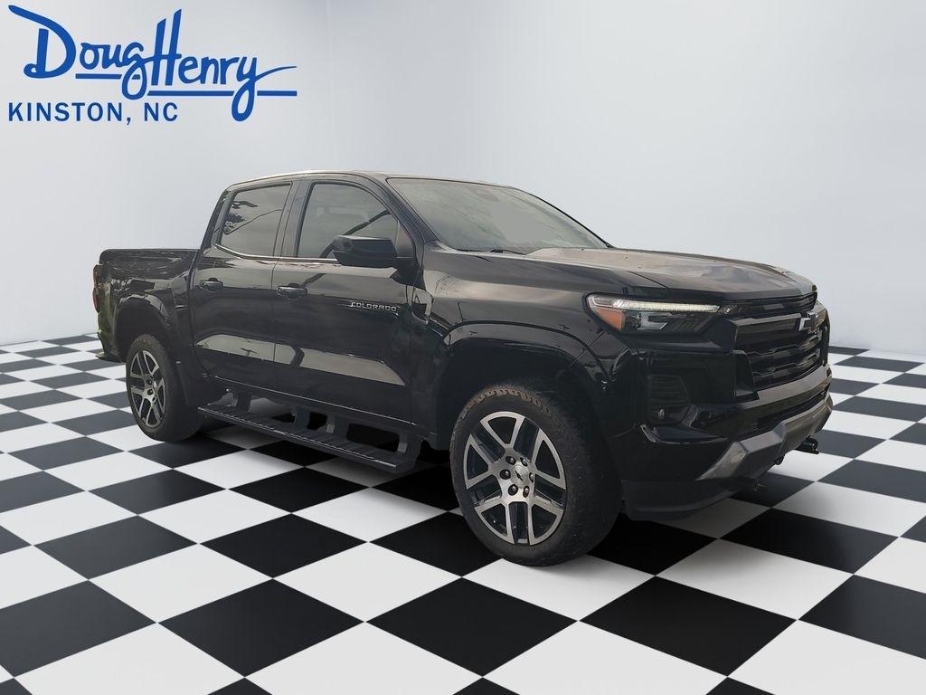 Chevrolet Colorado  2023