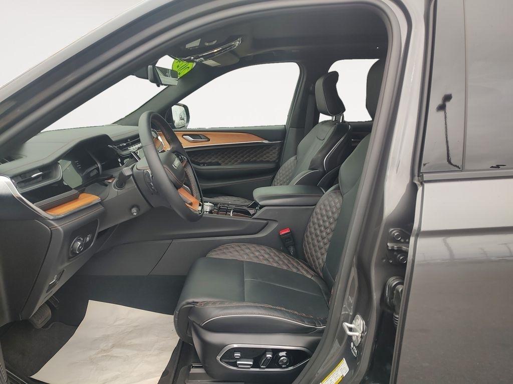 Jeep Grand Cherokee  2024