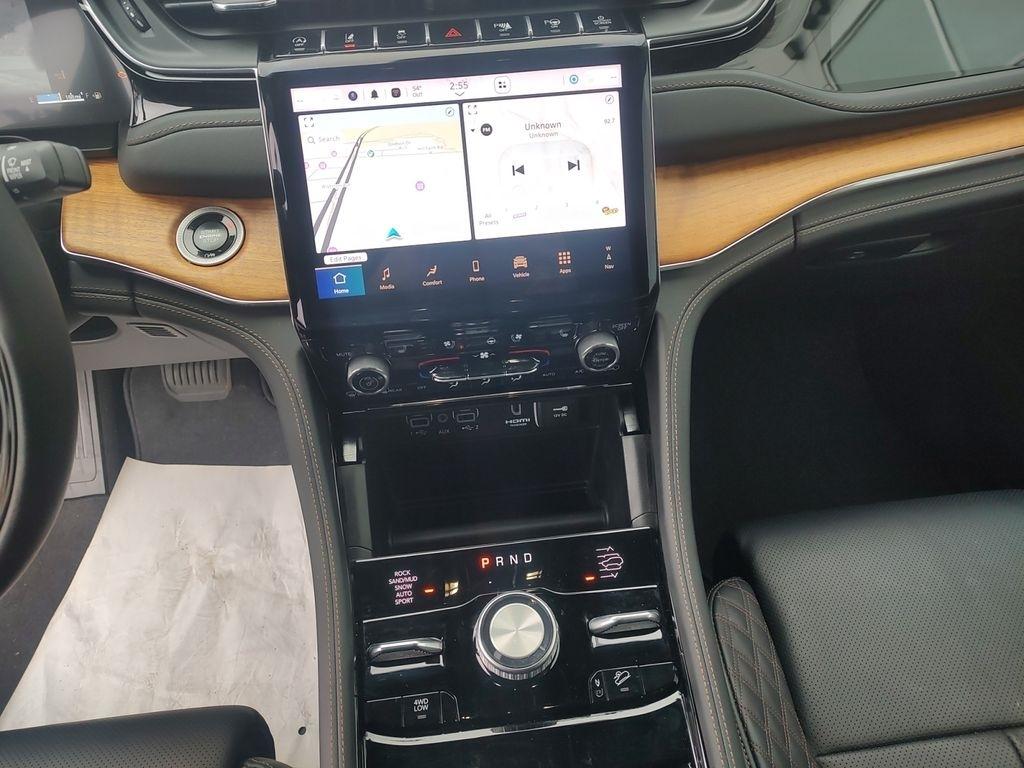 Jeep Grand Cherokee  2024