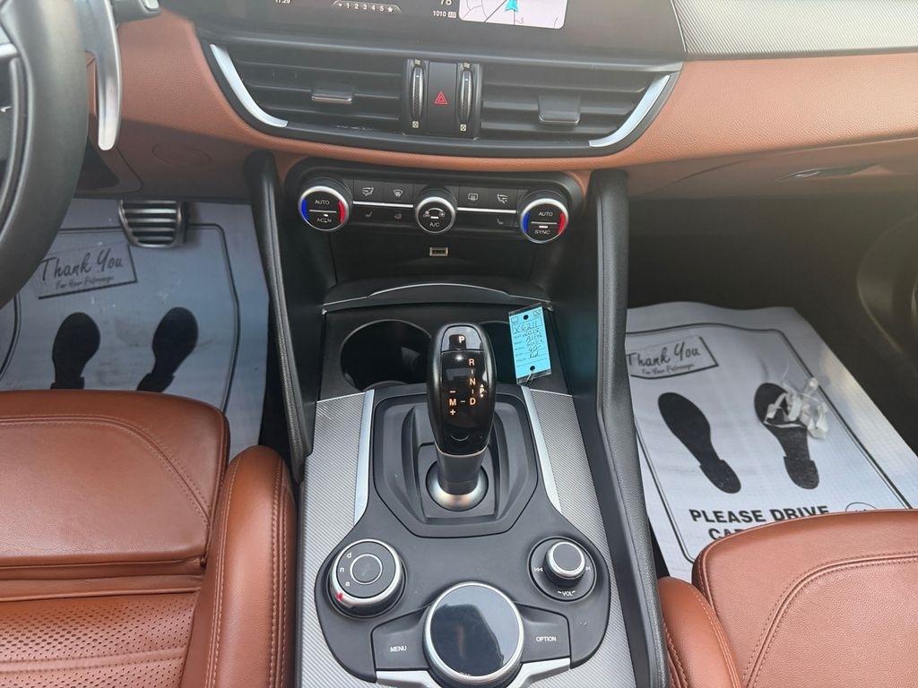 Alfa Romeo Giulia  2018