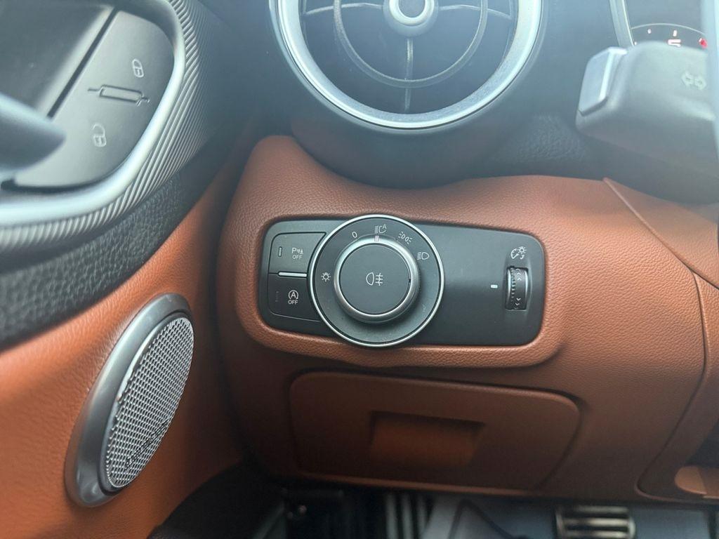 Alfa Romeo Giulia  2018