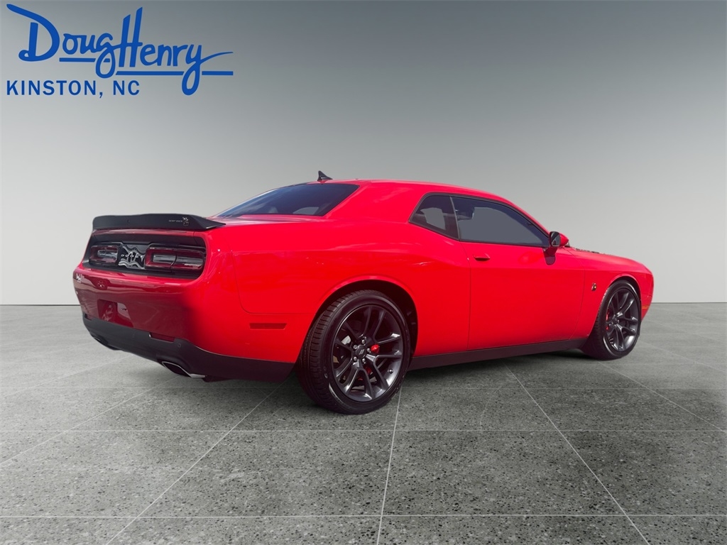 Dodge Challenger  2022