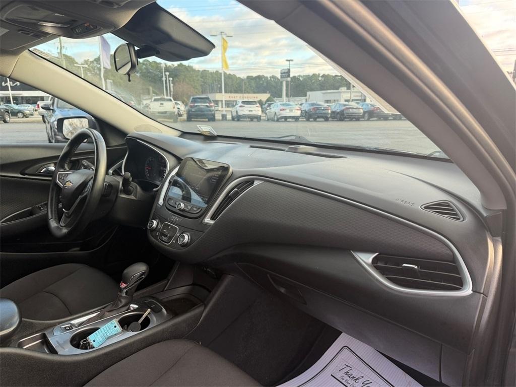 Chevrolet Malibu  2023