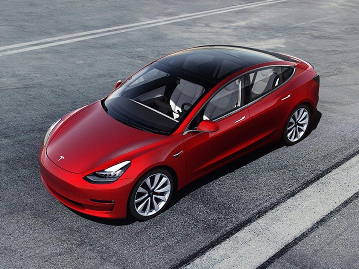 Tesla Model 3  2022