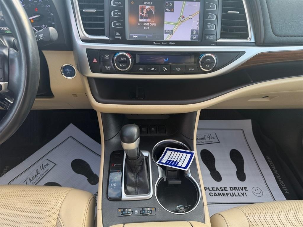 Toyota Highlander  2019