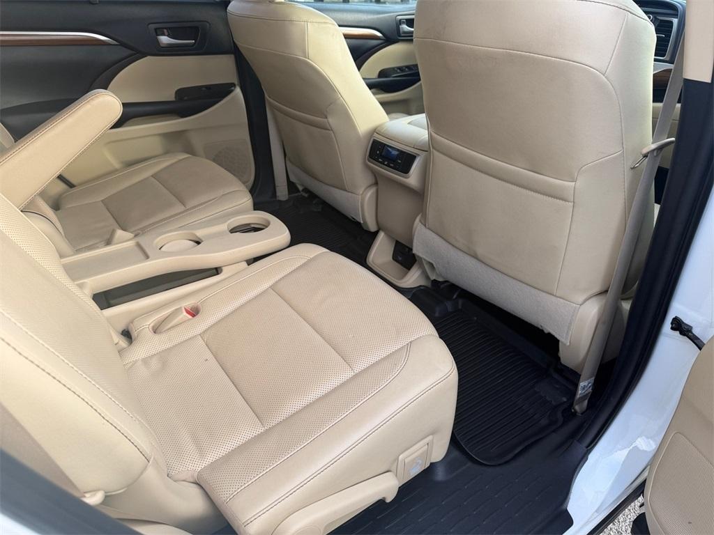 Toyota Highlander  2019