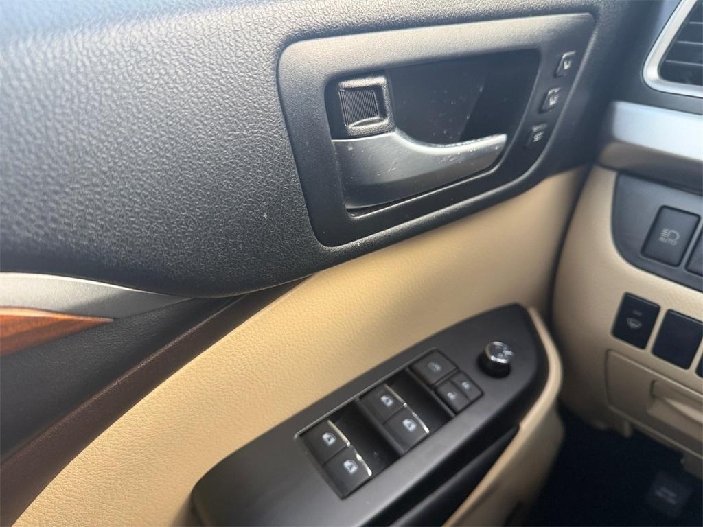 Toyota Highlander  2019