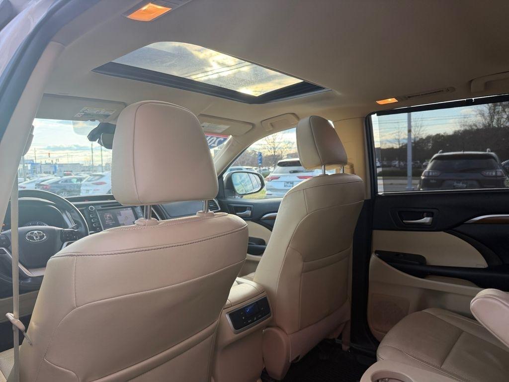 Toyota Highlander  2019