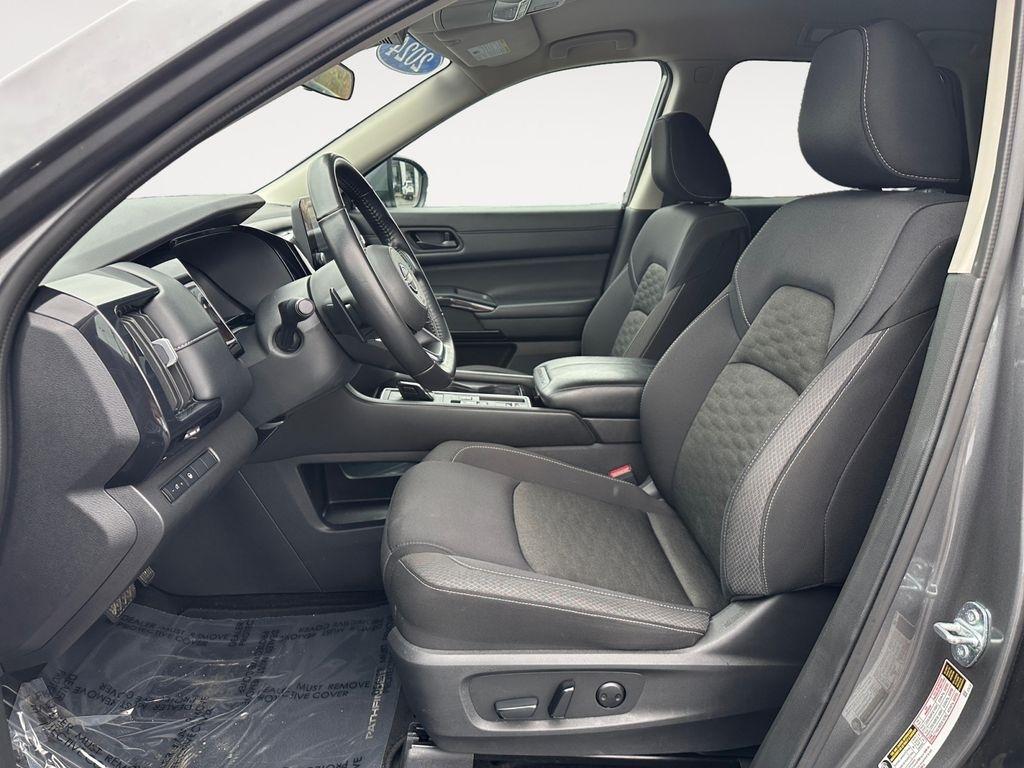 Nissan Pathfinder  2024