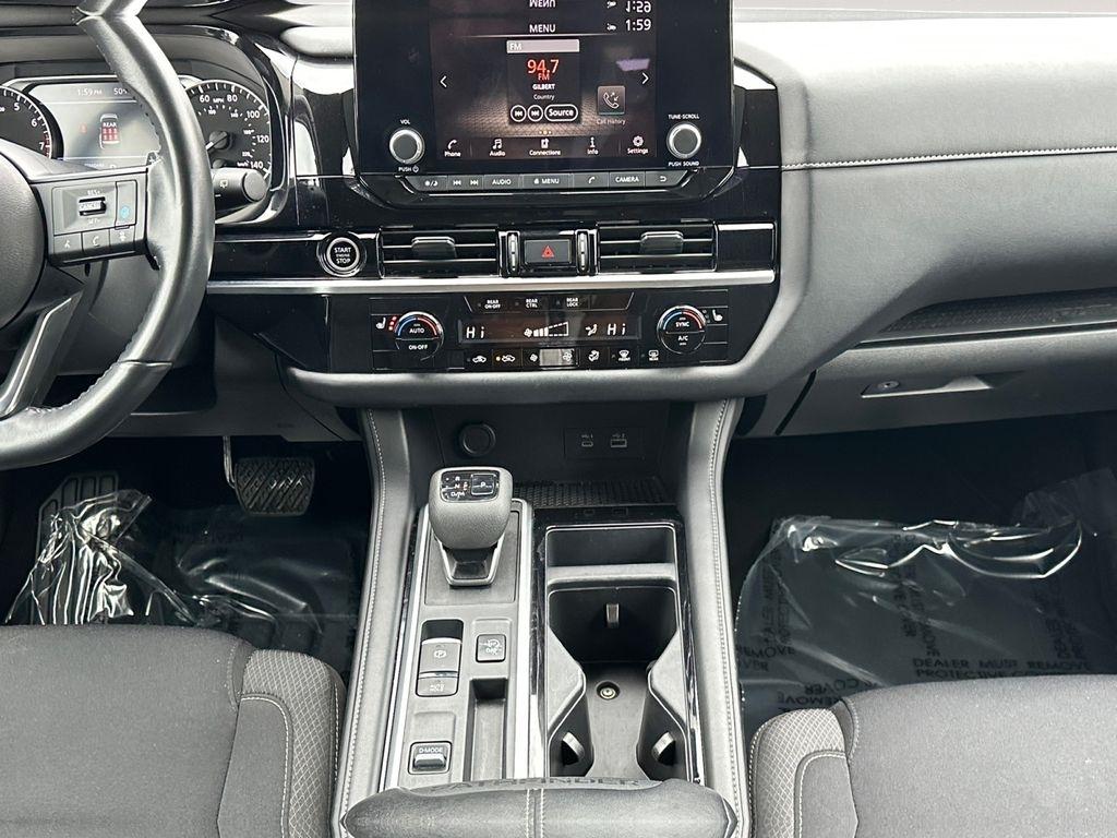 Nissan Pathfinder  2024