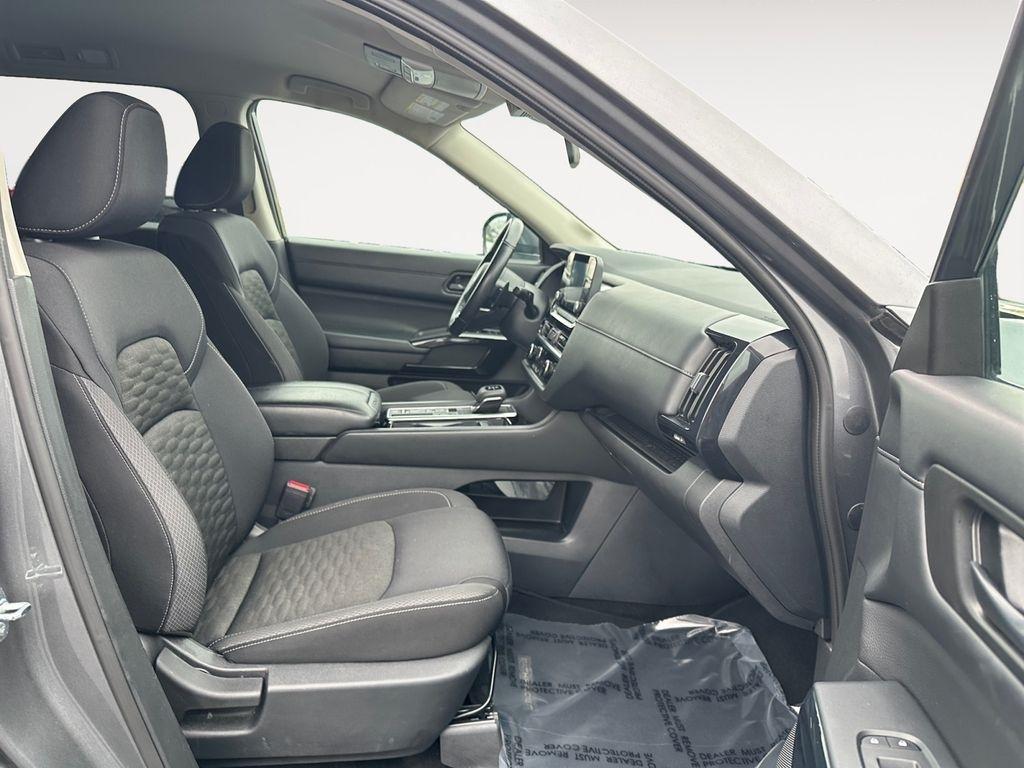 Nissan Pathfinder  2024