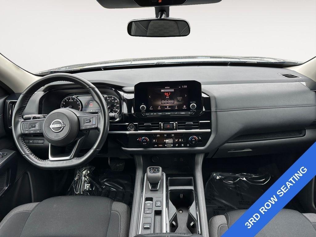 Nissan Pathfinder  2024