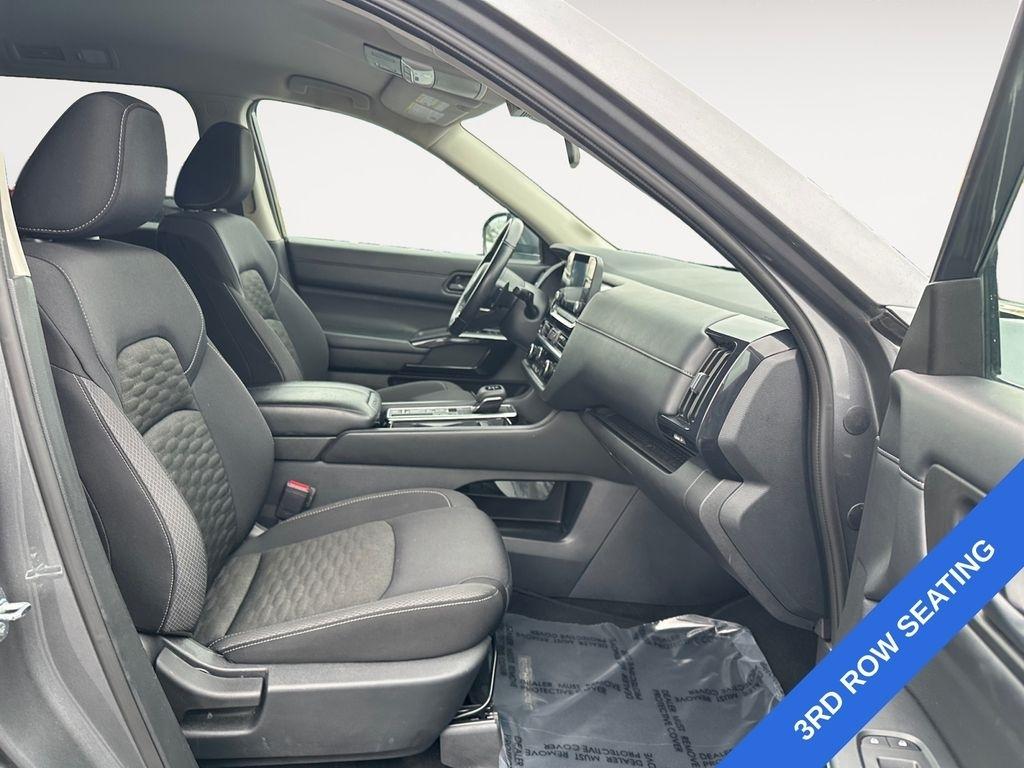 Nissan Pathfinder  2024