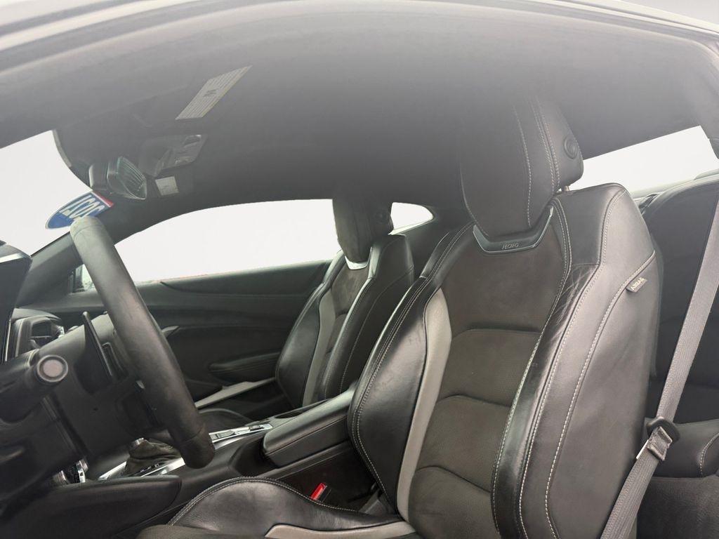 Chevrolet Camaro  2021