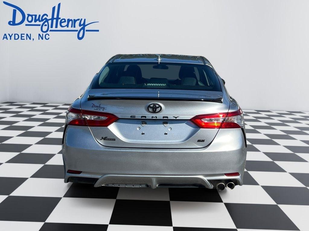 Toyota Camry  2019