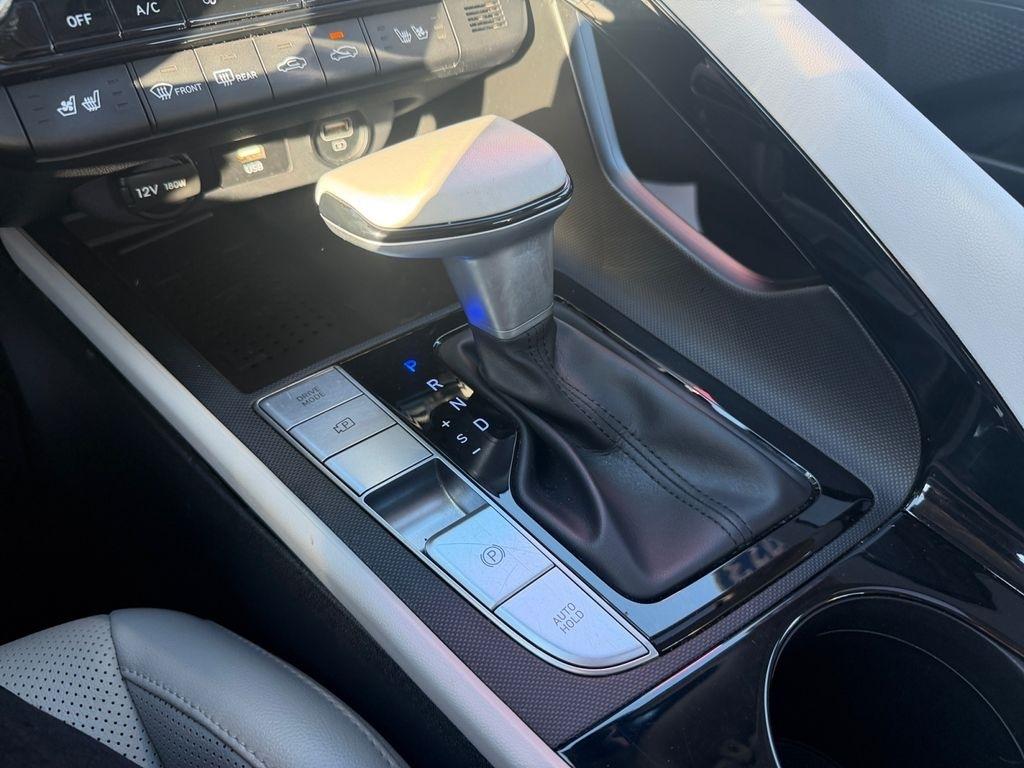 Hyundai Elantra Hybrid  2023