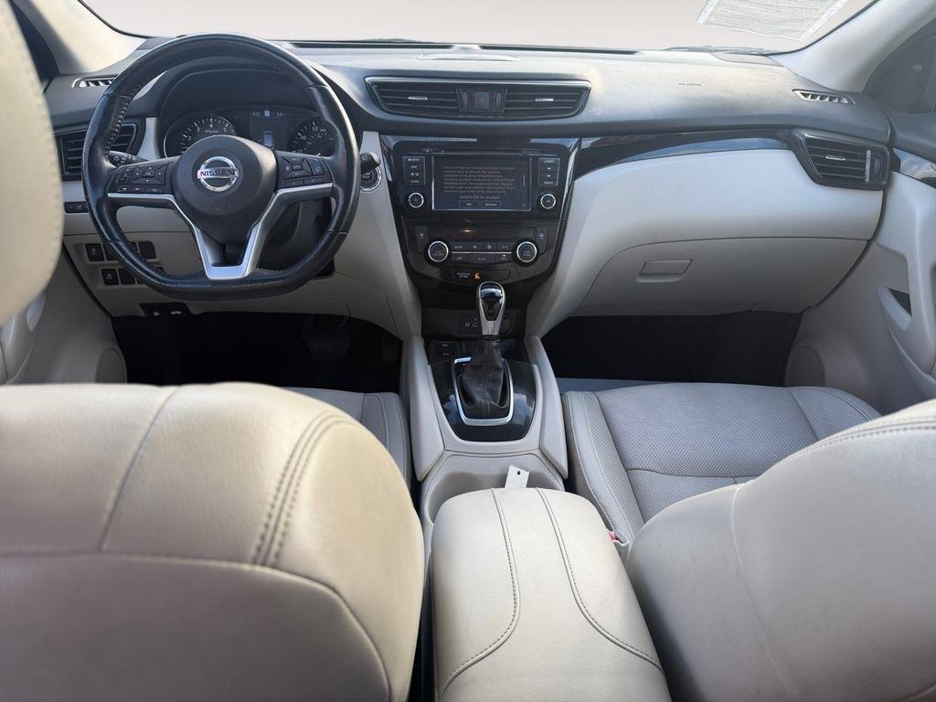 Nissan Rogue Sport  2022