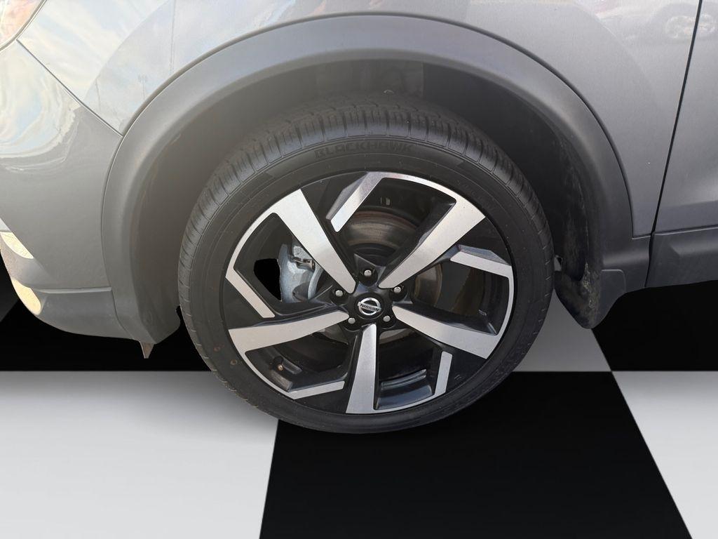 Nissan Rogue Sport  2022