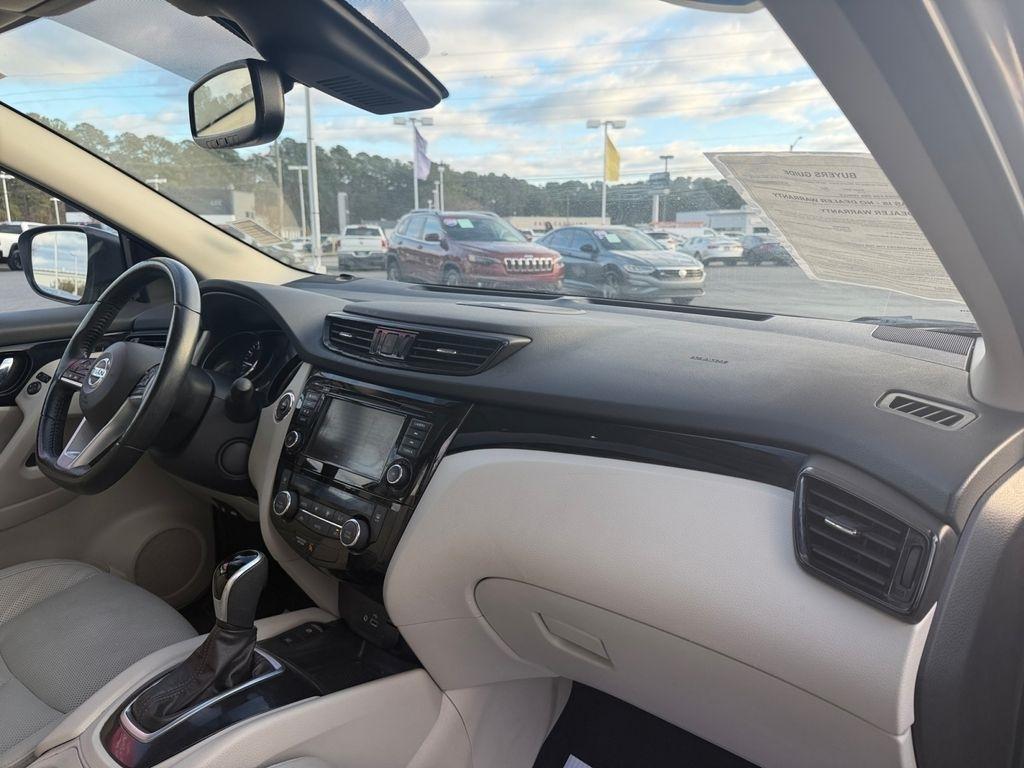 Nissan Rogue Sport  2022