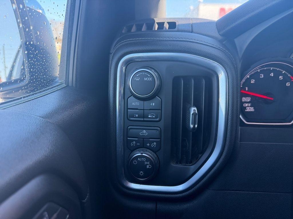 Chevrolet Silverado 1500  2021