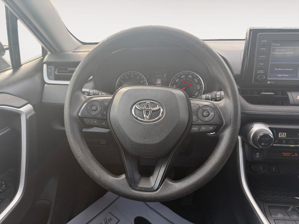 Toyota RAV4  2021