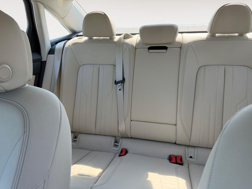 Audi A6 Sedan  2024