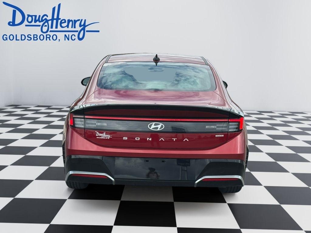 Hyundai Sonata Hybrid  2025