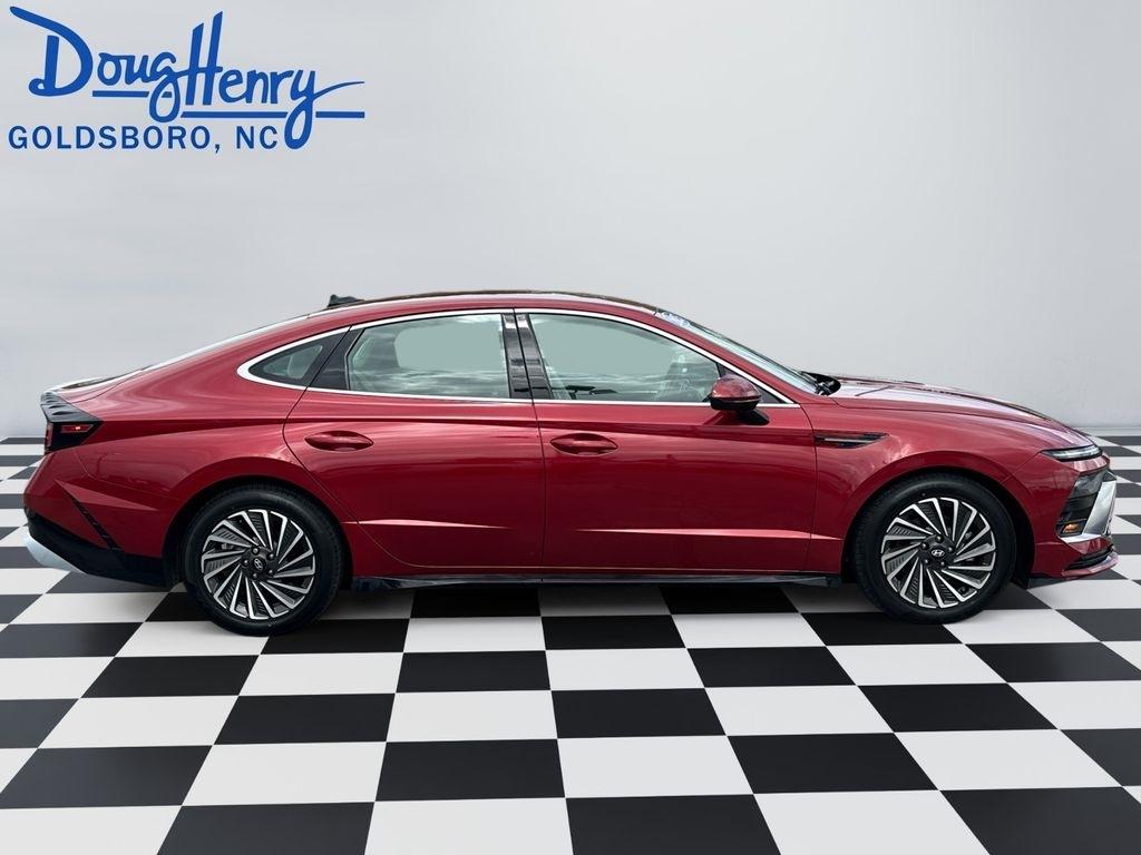 Hyundai Sonata Hybrid  2025