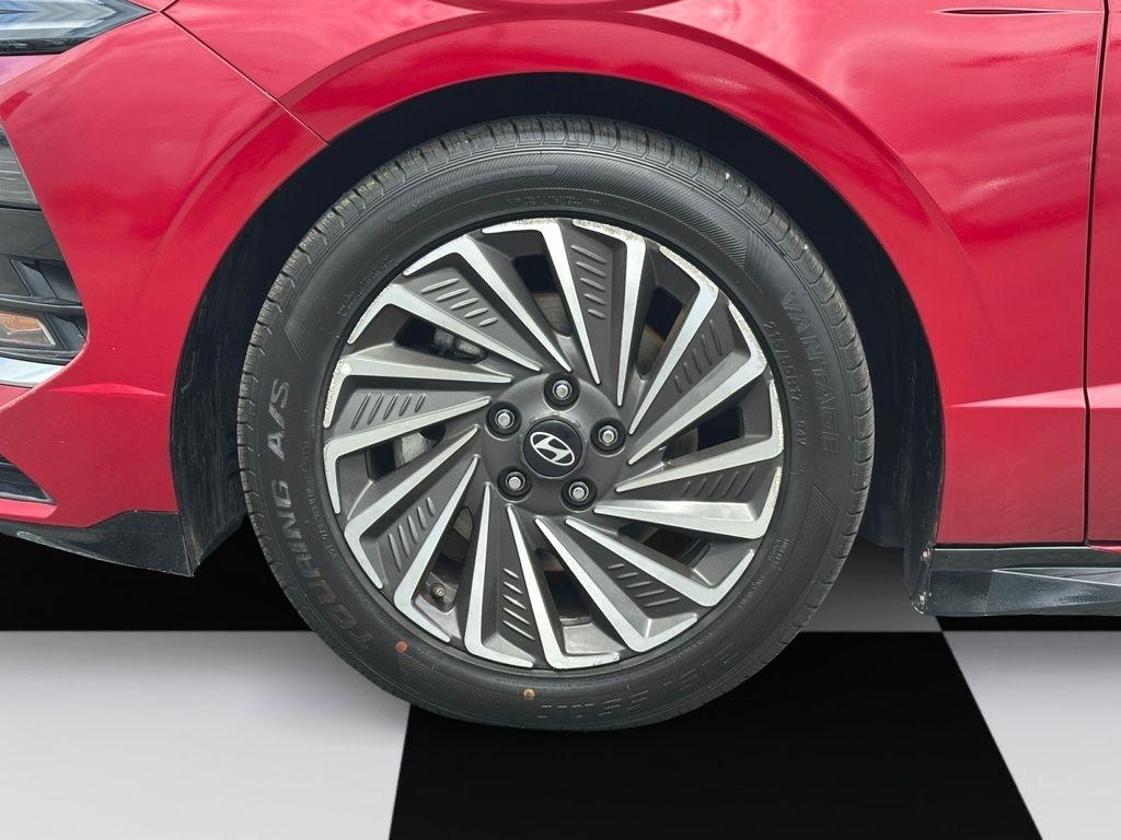 Hyundai Sonata Hybrid  2025