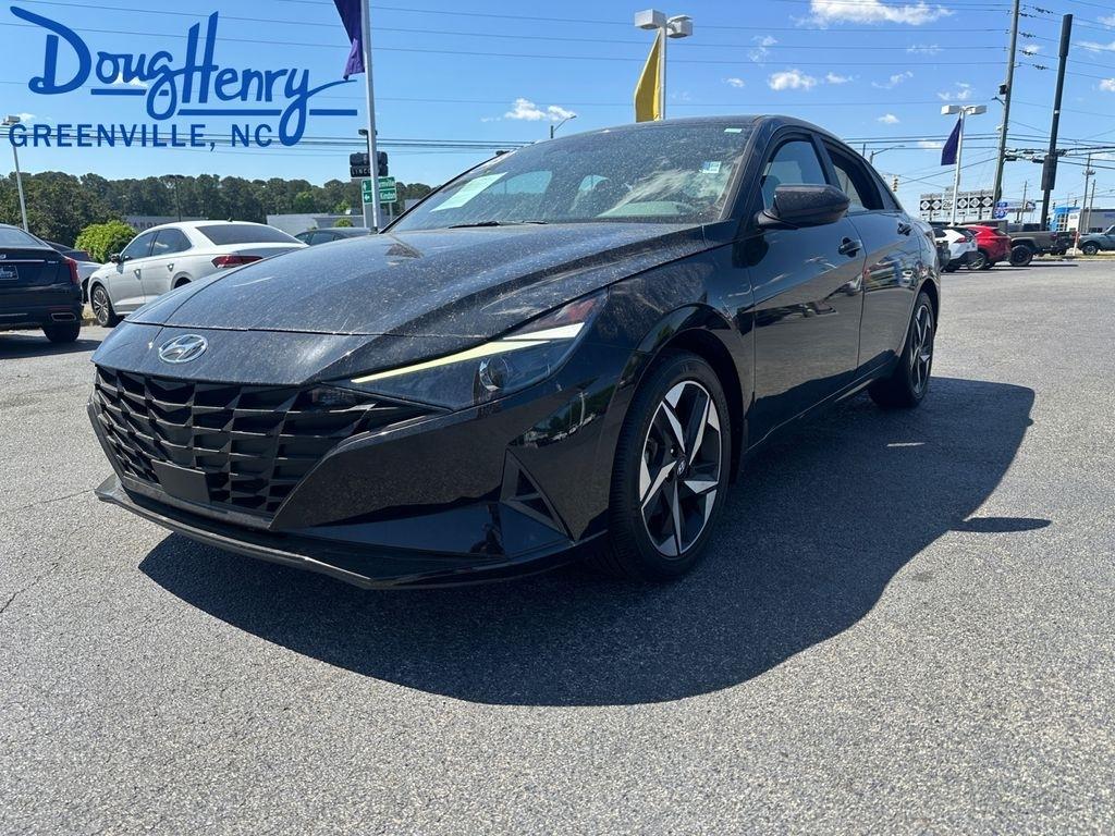 Hyundai Elantra  2023