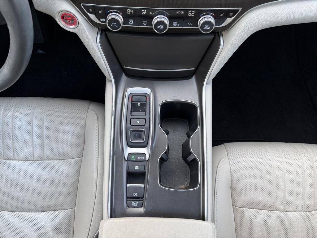 Honda Accord Hybrid  2019