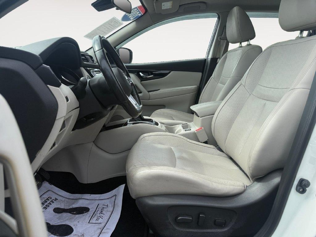 Nissan Rogue Sport  2018