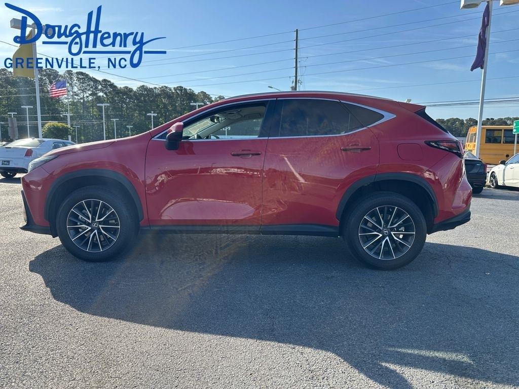 Lexus NX  2023