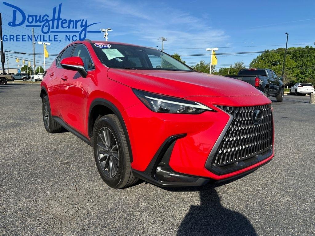 Lexus NX  2023