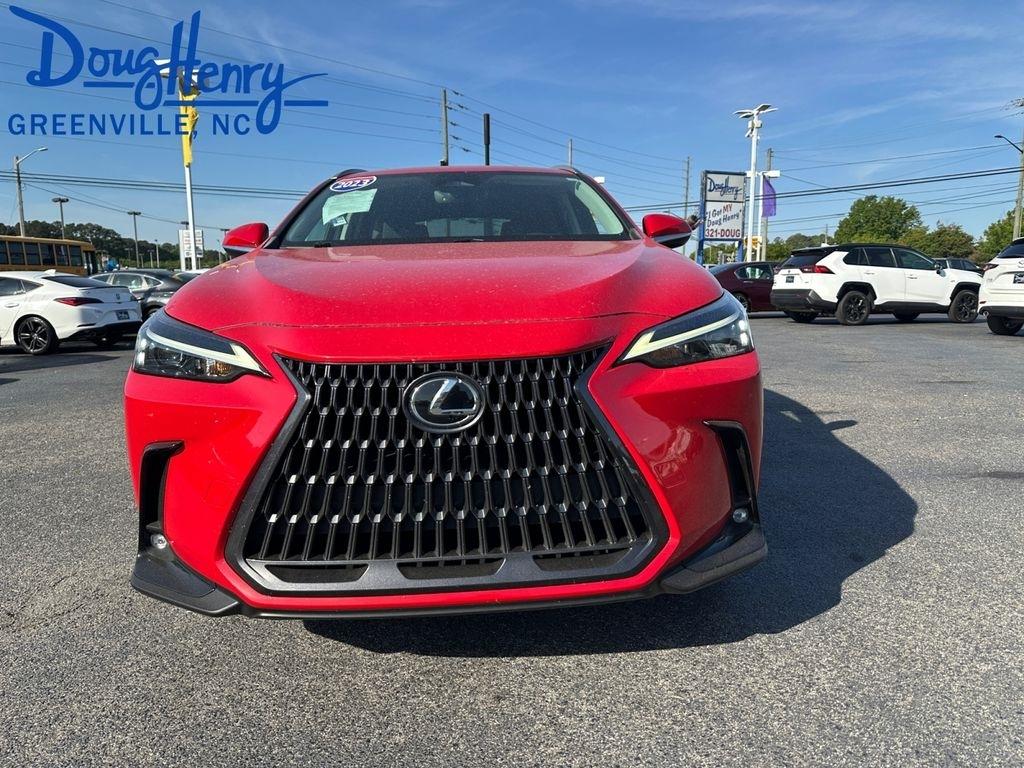 Lexus NX  2023
