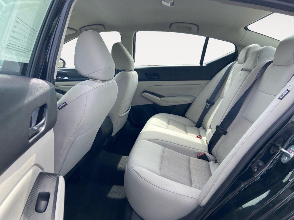 Nissan Altima  2025