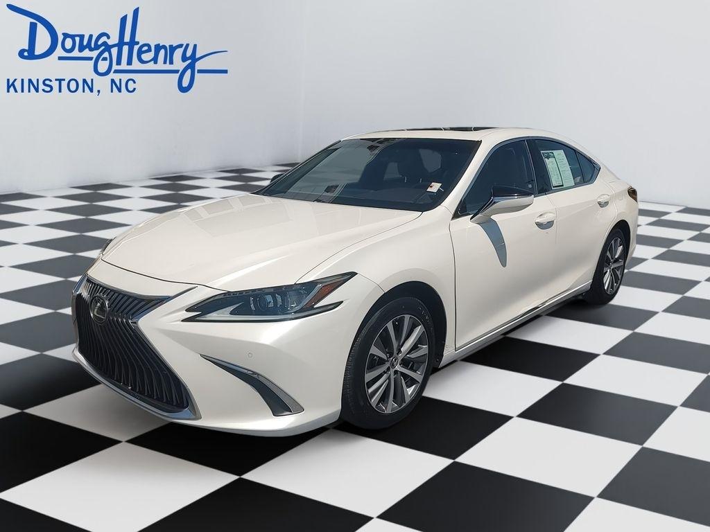 Lexus ES  2021