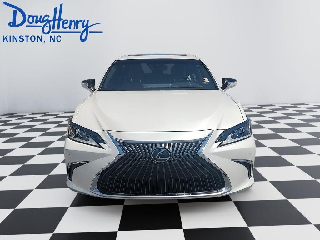 Lexus ES  2021