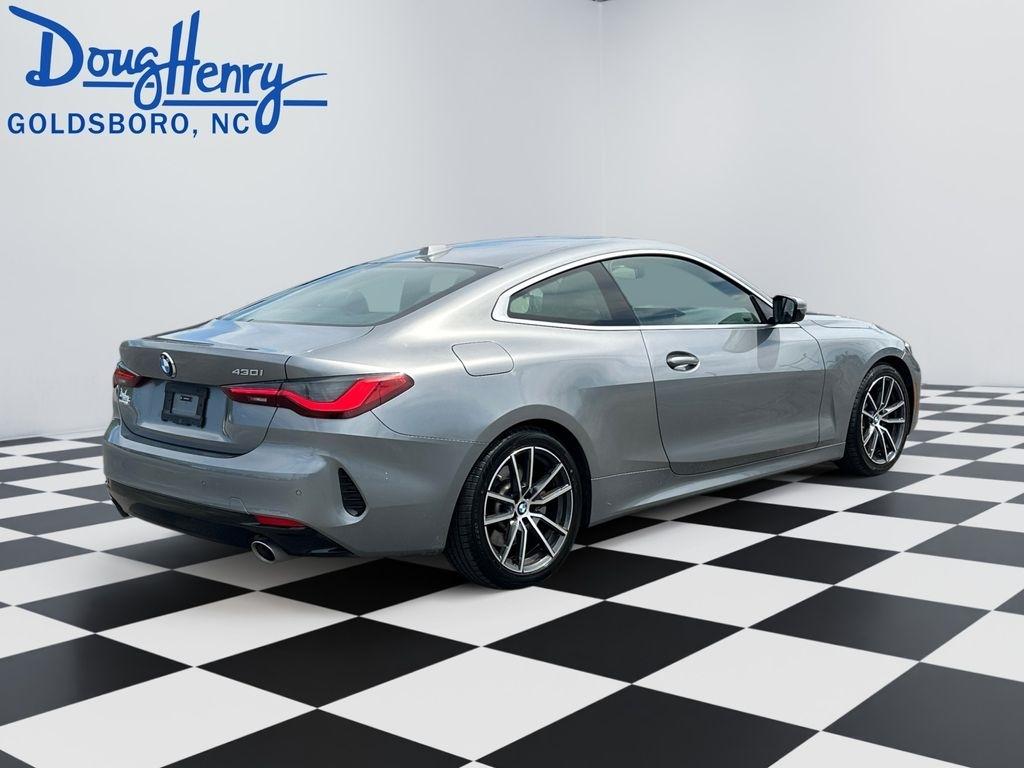 BMW 4 Series  2025