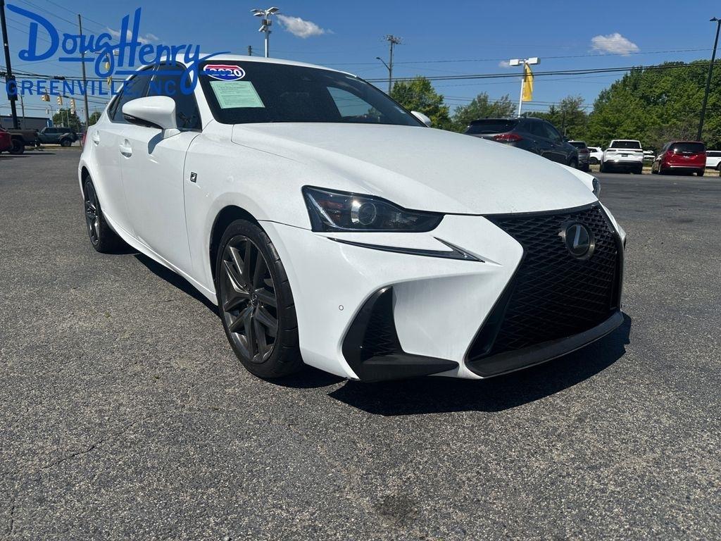 Lexus IS  2020