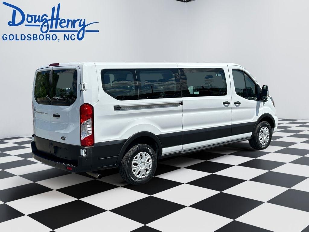 Ford Transit Passenger Wagon  2023