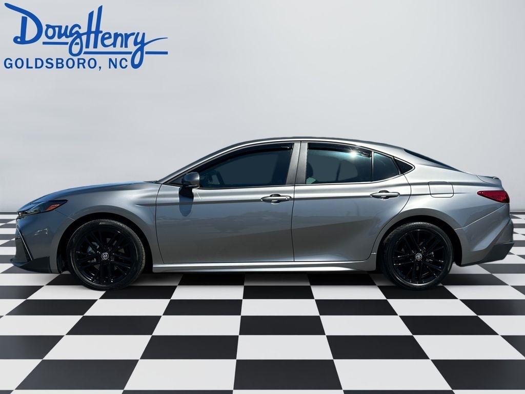 Toyota Camry  2025