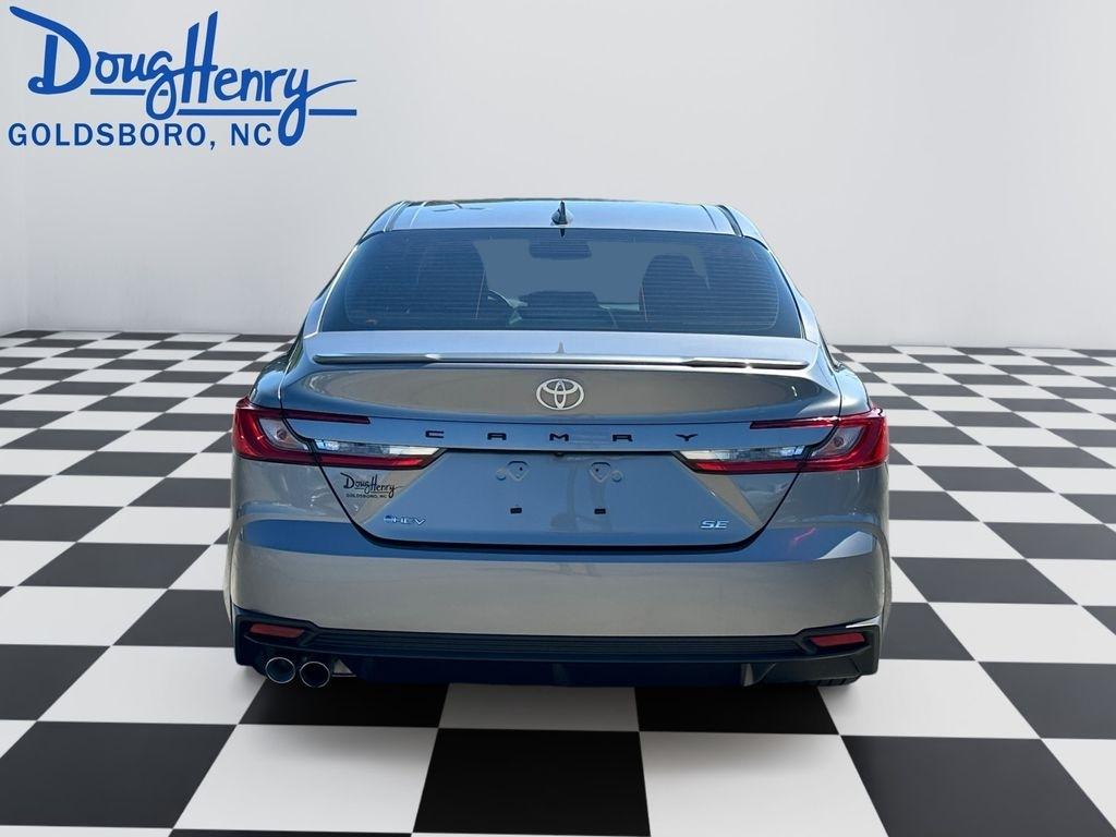 Toyota Camry  2025